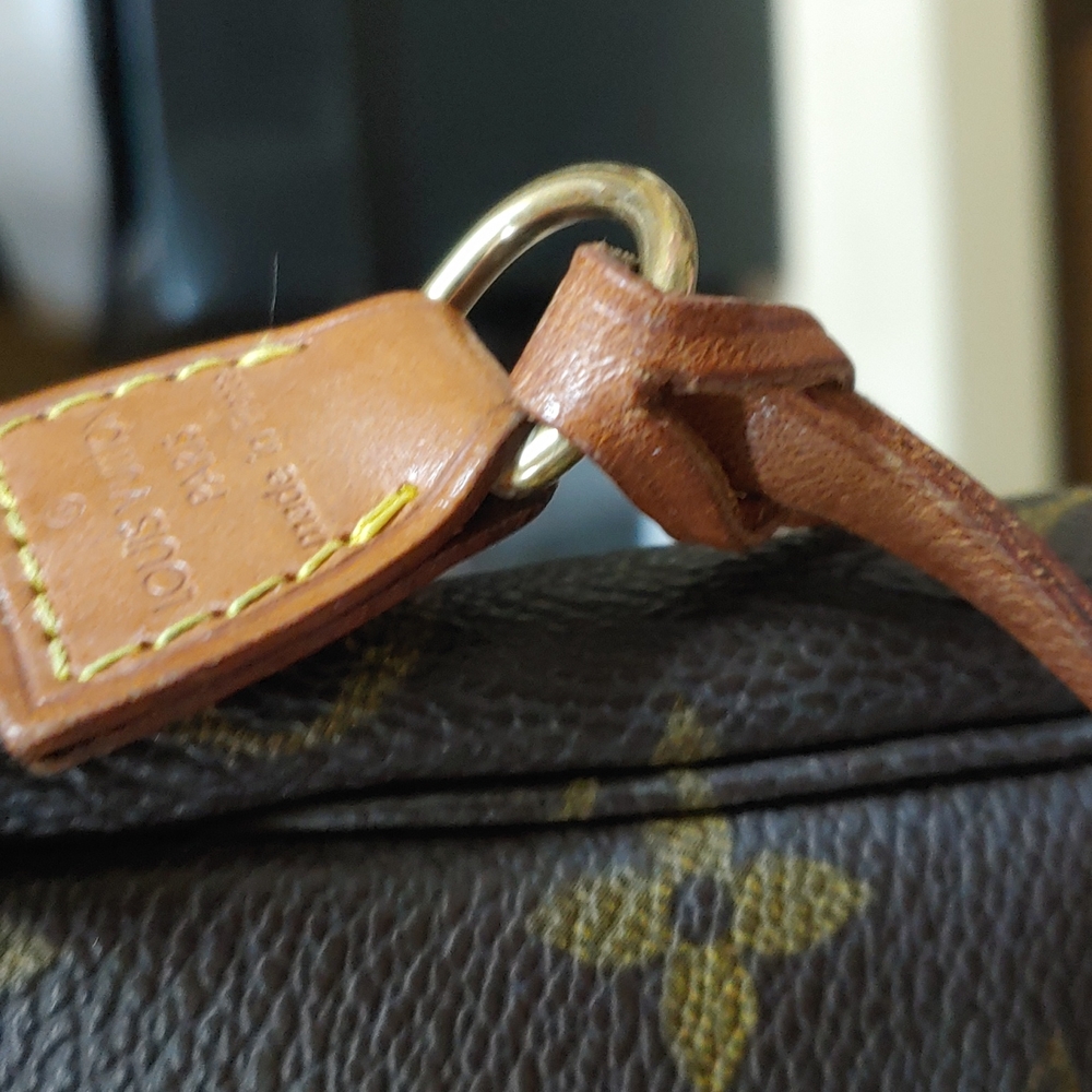 SOLD - 💯% AUTHENTIC VINTAGE LOUIS VUITTON POCHETTE - Picture 10 of 11
